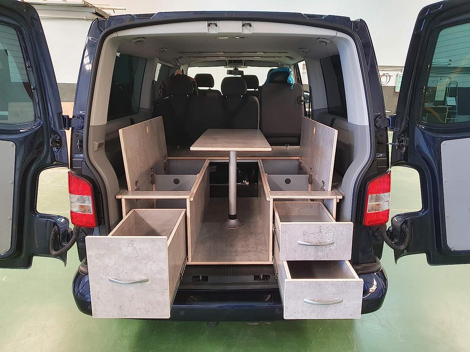 Mueble lateral camper: ¿Es compatible con diferentes modelos y marcas de furgonetas?