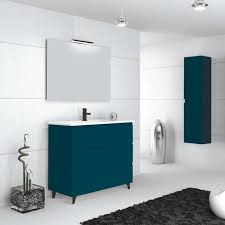 Encuentra elegantes muebles de baño azul cobalto