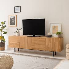 Cuál es el diseño o estilo predominante del mueble TV 220