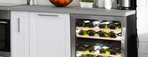 ¿Existen muebles para vinotecas con capacidad de almacenamiento ajustable?